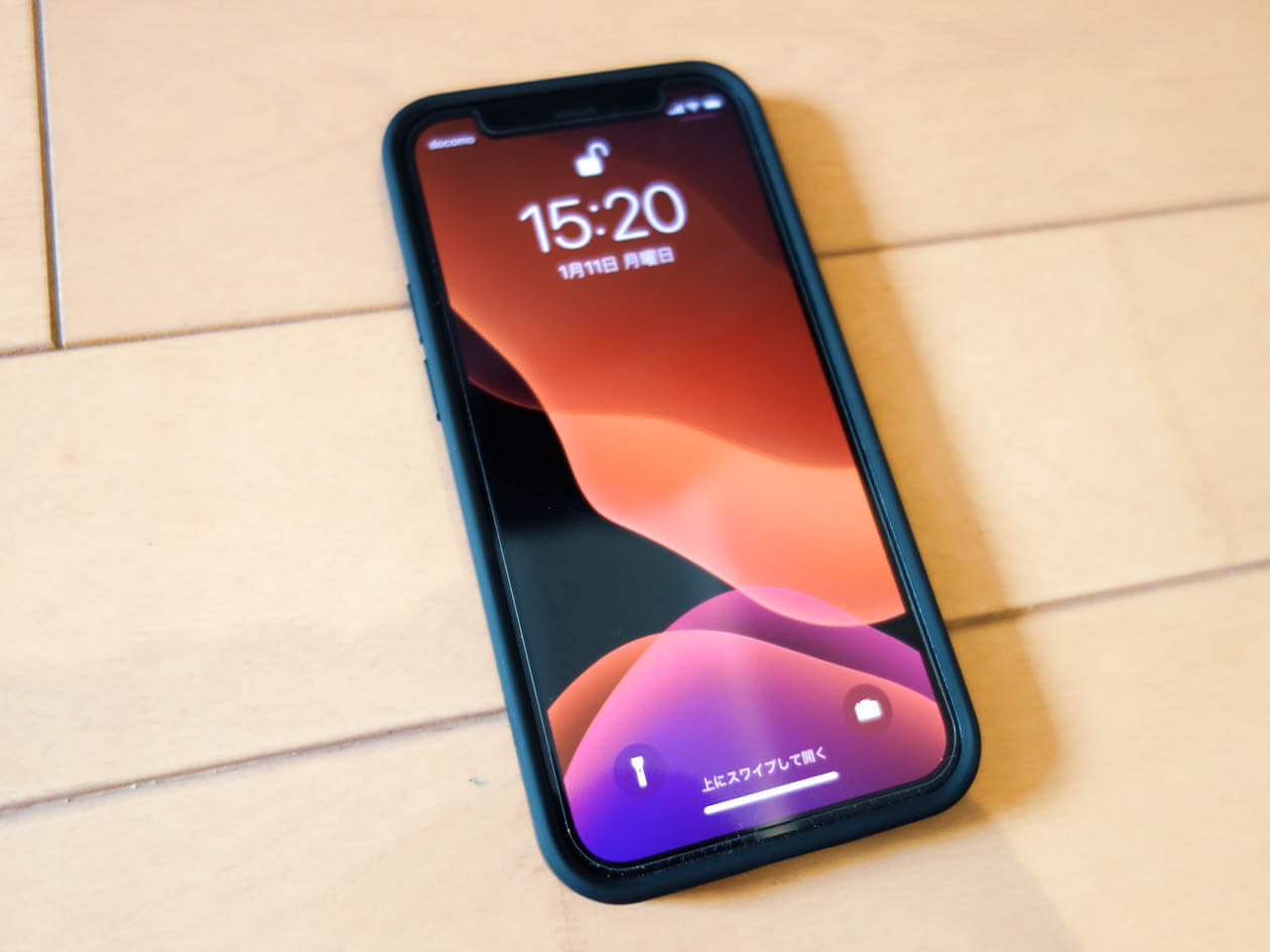 【TORRAS】iPhone 12 mini ブラックに良く似合う 【TORRAS】iPhone 12 mini ブラックに良く似合う