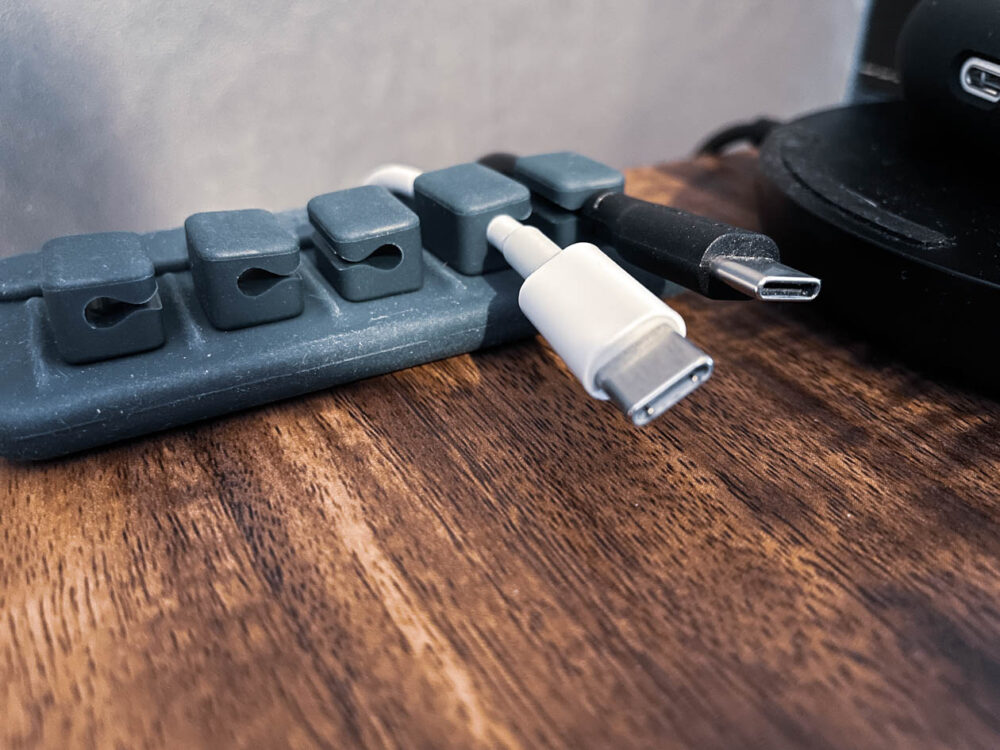 マグネットがつかない場所でも固定できる