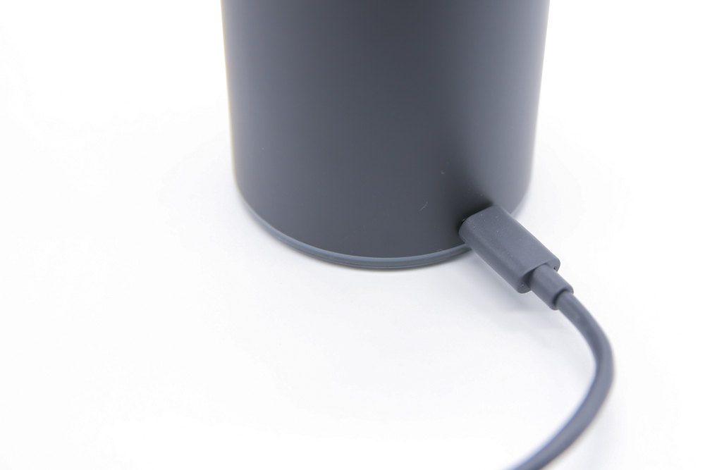 USB-Cで接続